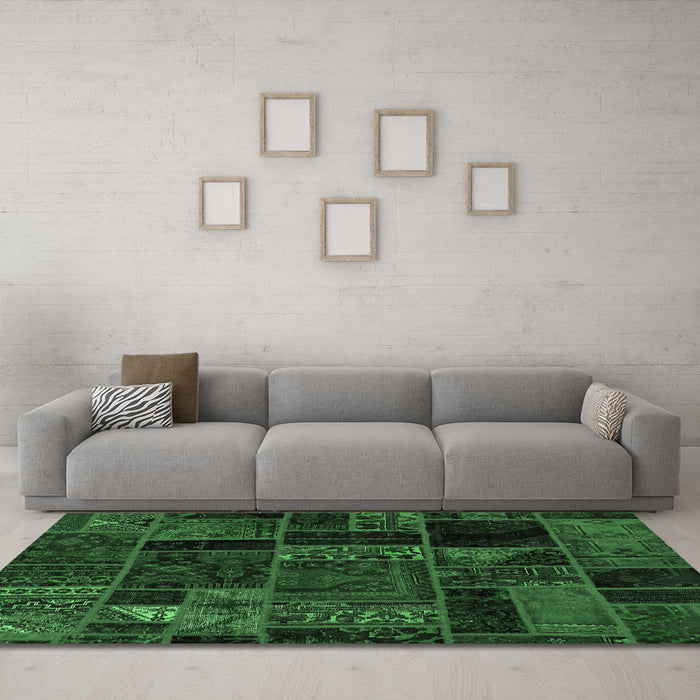 Machine Washable Oriental Emerald Green Modern Area Rugs in a Living Room,, wshabs5664emgrn