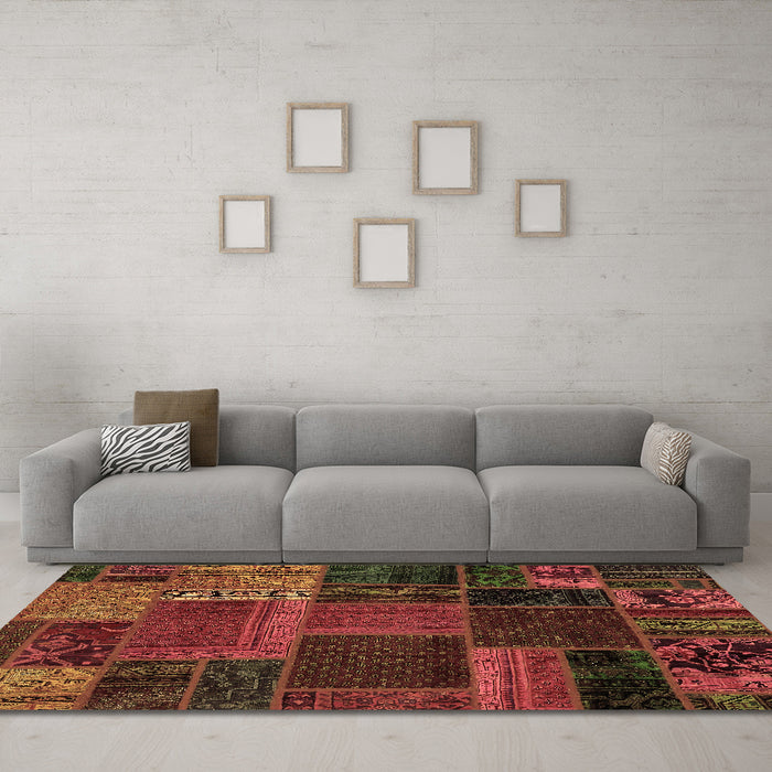 Machine Washable Oriental Brown Modern Rug in a Living Room,, wshabs5665brn
