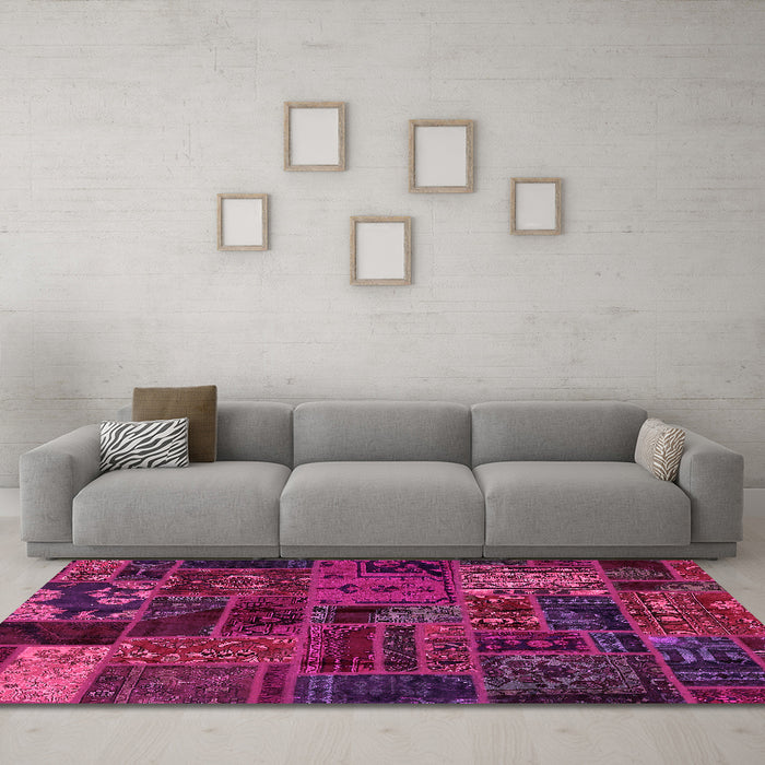 Machine Washable Oriental Pink Modern Rug in a Living Room, wshabs5666pnk