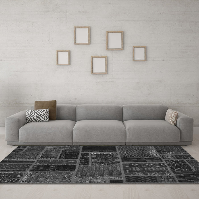 Machine Washable Oriental Gray Modern Rug in a Living Room,, wshabs5667gry