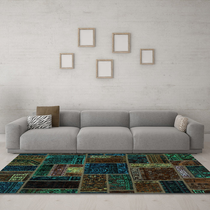 Machine Washable Oriental Turquoise Modern Area Rugs in a Living Room,, wshabs5668turq