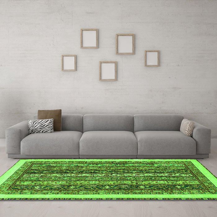 Machine Washable Abstract Green Modern Area Rugs in a Living Room,, wshabs566grn