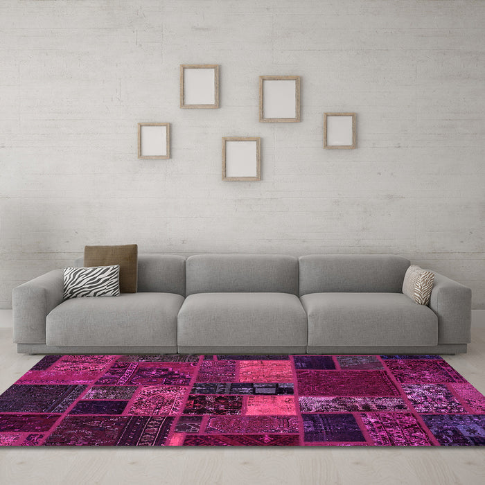Machine Washable Oriental Pink Modern Rug in a Living Room, wshabs5671pnk