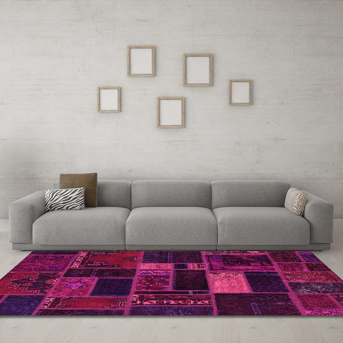 Machine Washable Oriental Pink Modern Rug in a Living Room, wshabs5673pnk