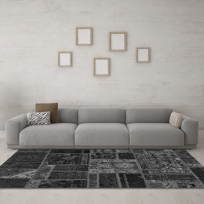 Machine Washable Patchwork Gray Transitional Rug in a Living Room,, wshabs568gry