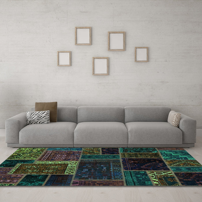 Machine Washable Patchwork Turquoise Transitional Area Rugs in a Living Room,, wshabs569turq