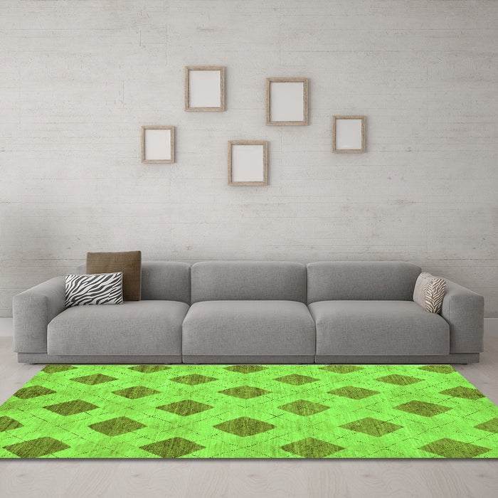 Machine Washable Abstract Green Modern Area Rugs in a Living Room,, wshabs56grn