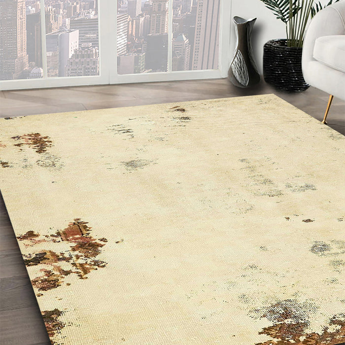 Machine Washable Abstract Yellow Rug in a Family Room, wshabs572