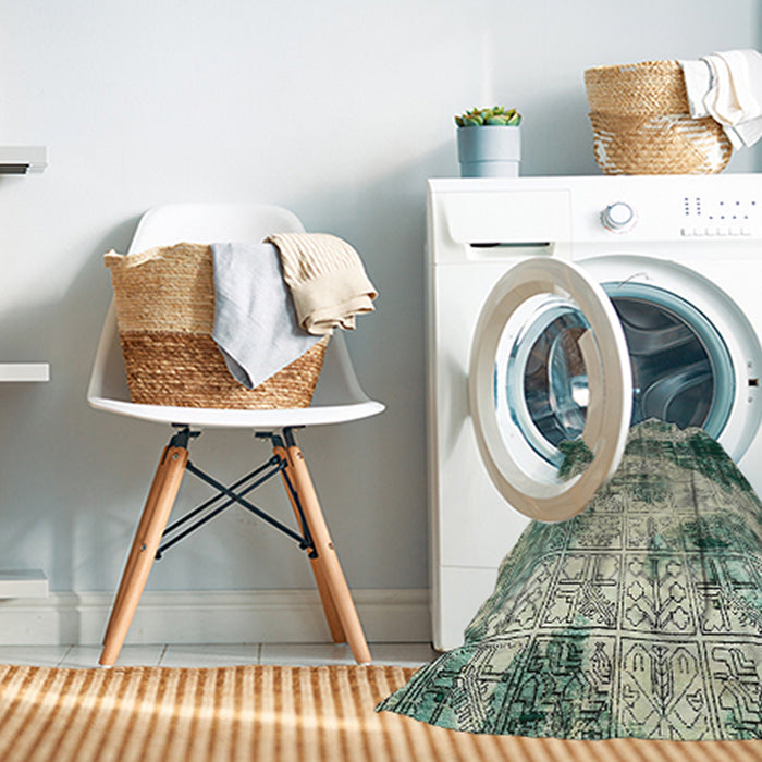 Machine Washable Abstract Green Rug in a Washing Machine, wshabs573