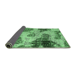 Sideview of Abstract Emerald Green Modern Rug, abs573emgrn