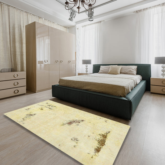 Abstract Sun Yellow Modern Rug in a Bedroom, abs575