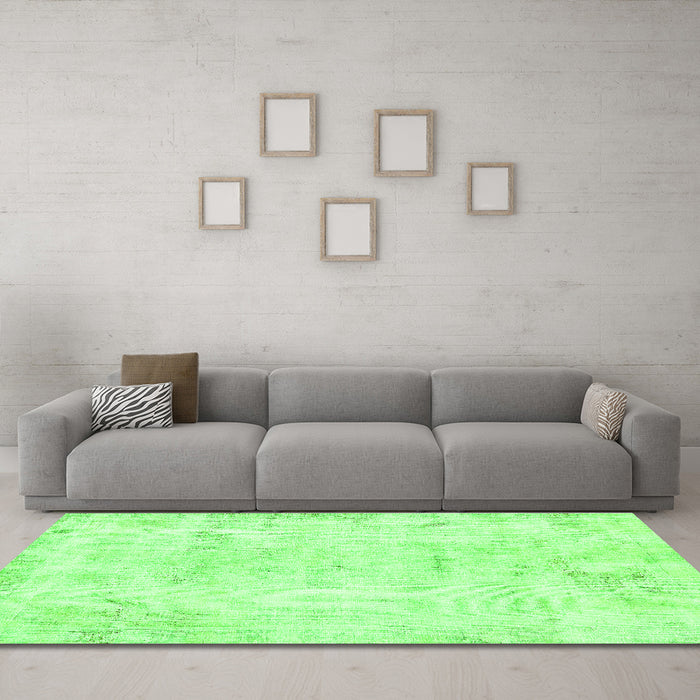 Machine Washable Abstract Green Modern Area Rugs in a Living Room,, wshabs577grn