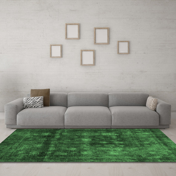 Machine Washable Abstract Emerald Green Modern Area Rugs in a Living Room,, wshabs578emgrn