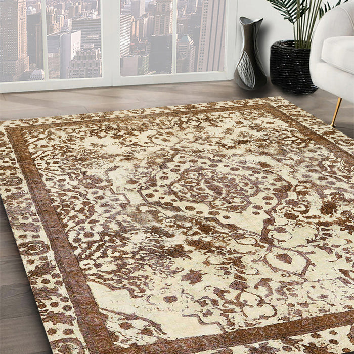 Abstract Khaki Gold Modern Rug in Family Room, abs581