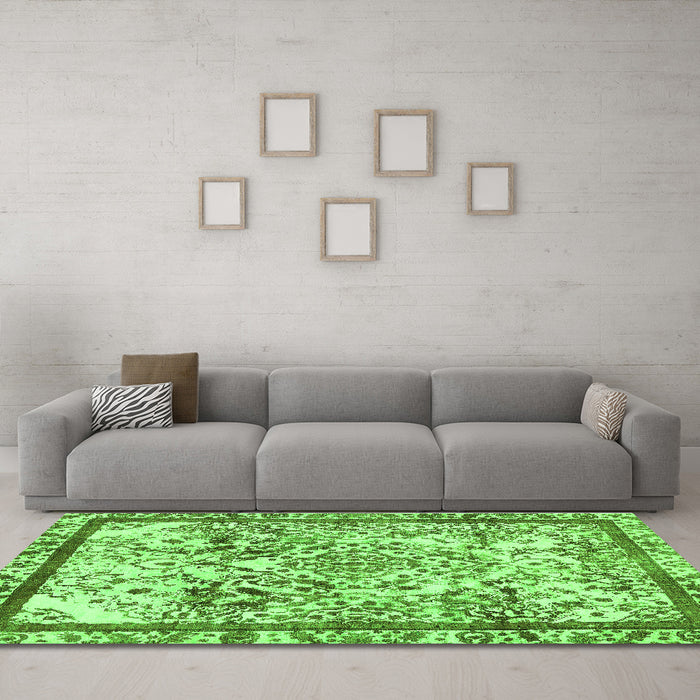 Machine Washable Abstract Green Modern Area Rugs in a Living Room,, wshabs581grn