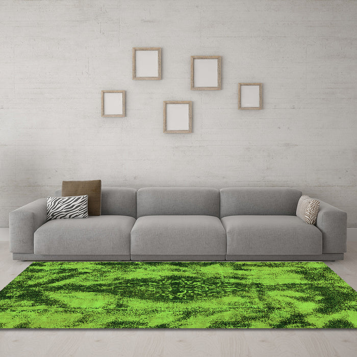 Machine Washable Abstract Green Modern Area Rugs in a Living Room,, wshabs582grn