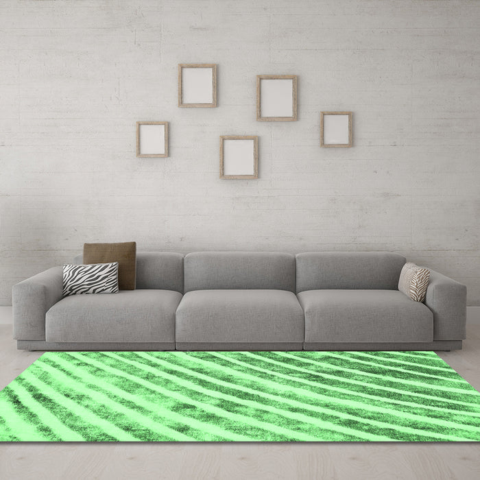 Machine Washable Abstract Emerald Green Modern Area Rugs in a Living Room,, wshabs585emgrn