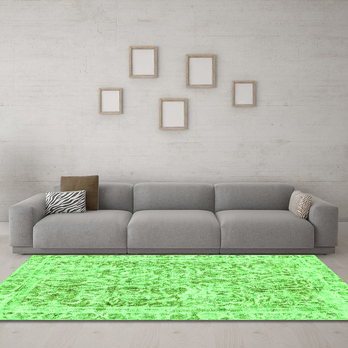 Machine Washable Abstract Green Modern Area Rugs in a Living Room,, wshabs587grn
