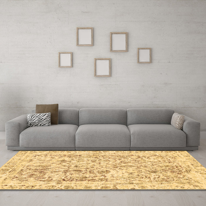 Machine Washable Abstract Brown Modern Rug in a Living Room,, wshabs587brn
