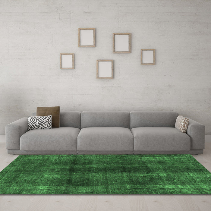 Machine Washable Abstract Emerald Green Modern Area Rugs in a Living Room,, wshabs588emgrn