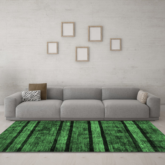 Machine Washable Abstract Emerald Green Modern Area Rugs in a Living Room,, wshabs58emgrn