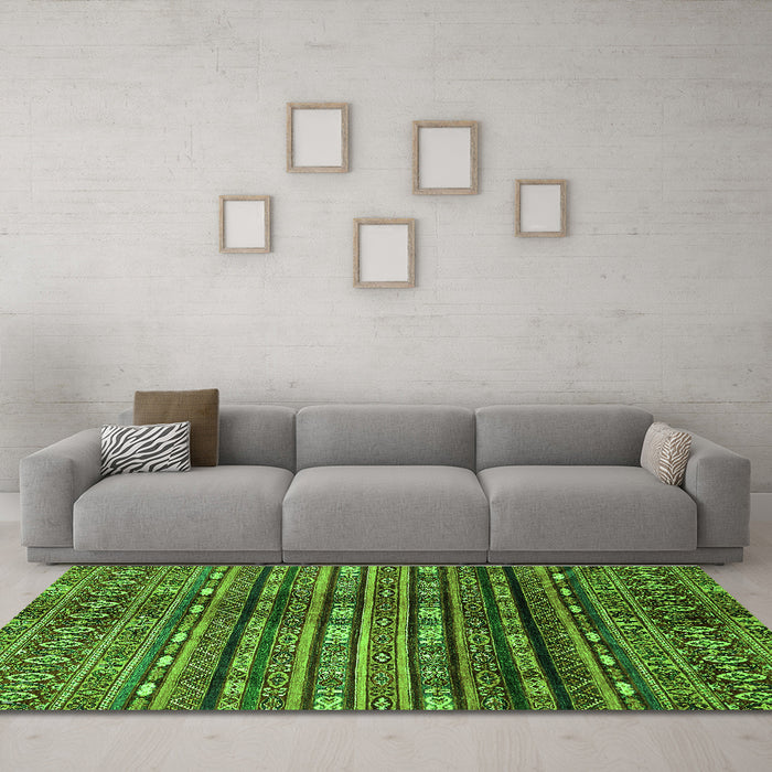 Machine Washable Abstract Green Modern Area Rugs in a Living Room,, wshabs598grn