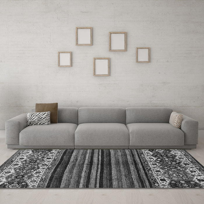 Machine Washable Abstract Gray Modern Rug in a Living Room,, wshabs599gry