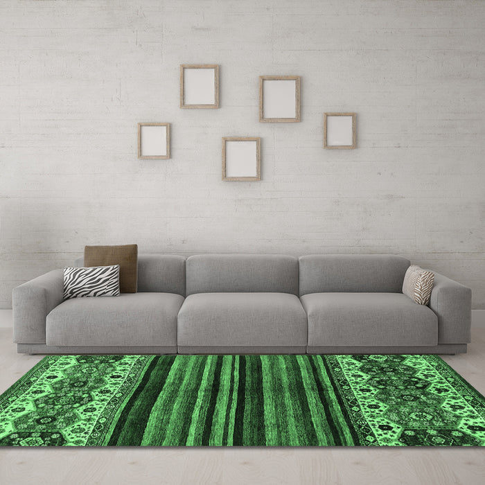 Machine Washable Abstract Emerald Green Modern Area Rugs in a Living Room,, wshabs599emgrn