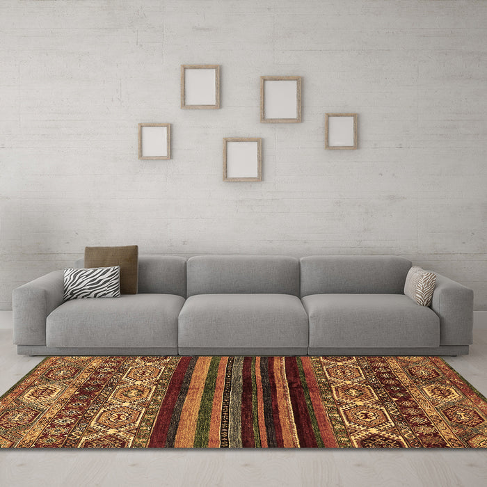 Machine Washable Abstract Brown Modern Rug in a Living Room,, wshabs600brn