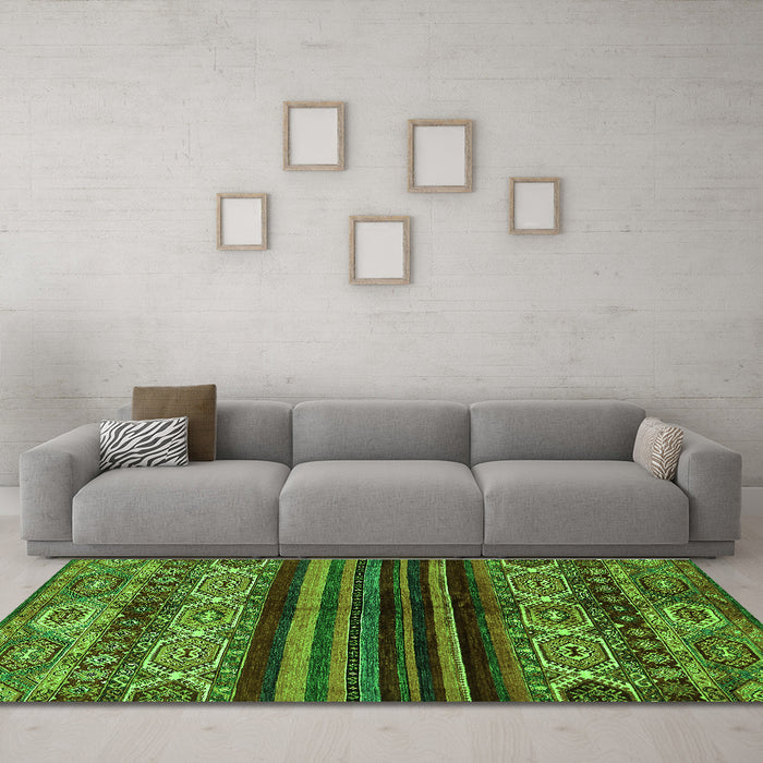 Machine Washable Abstract Green Modern Area Rugs in a Living Room,, wshabs600grn