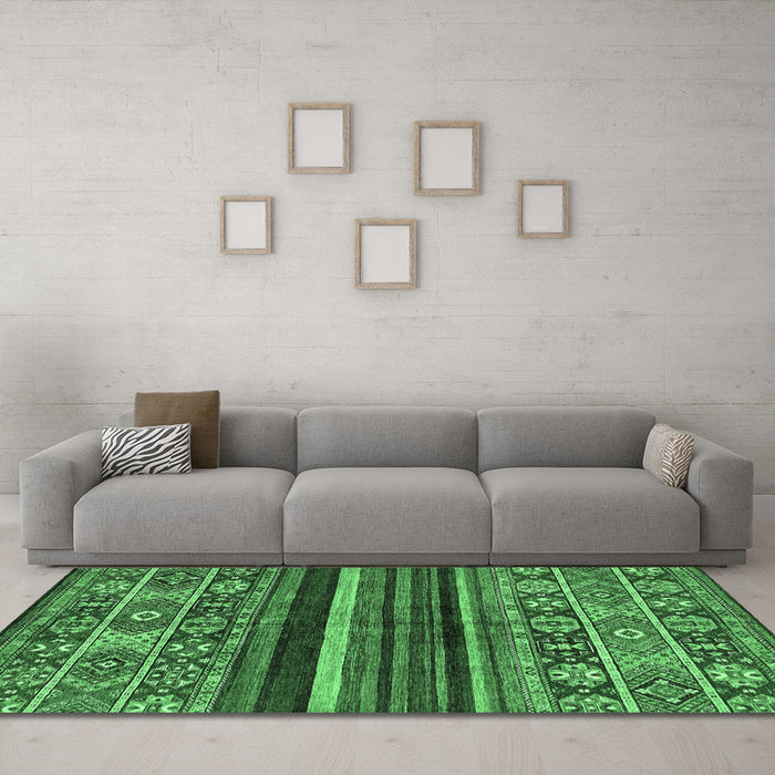 Machine Washable Abstract Emerald Green Modern Area Rugs in a Living Room,, wshabs603emgrn