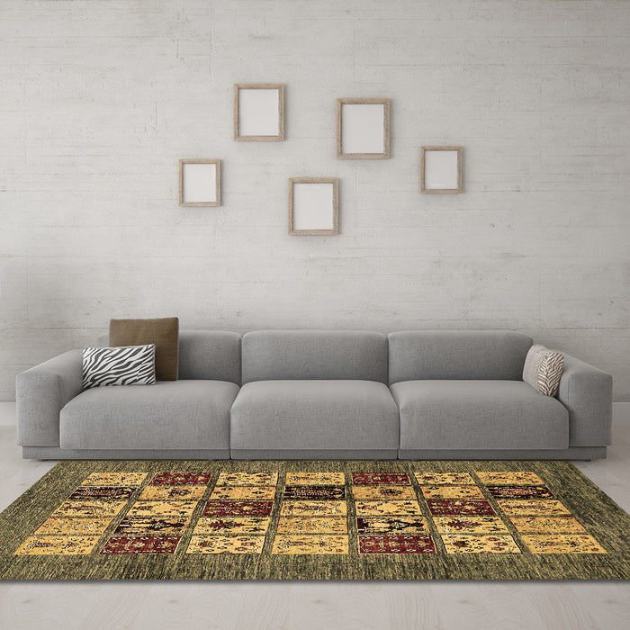 Machine Washable Abstract Brown Modern Rug in a Living Room,, wshabs615brn