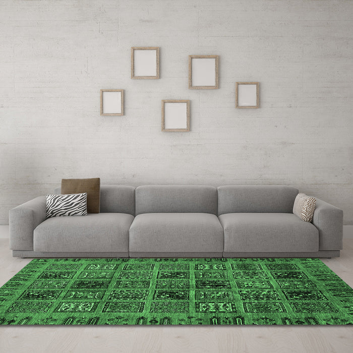 Machine Washable Abstract Emerald Green Modern Area Rugs in a Living Room,, wshabs620emgrn