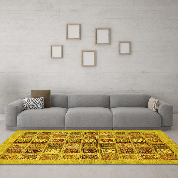 Machine Washable Abstract Yellow Modern Rug in a Living Room, wshabs625yw