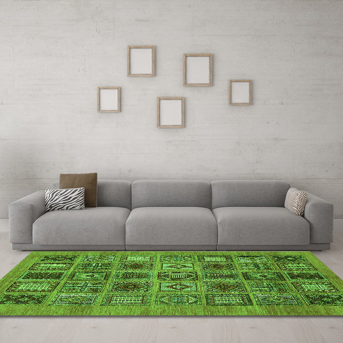 Machine Washable Abstract Green Modern Area Rugs in a Living Room,, wshabs626grn