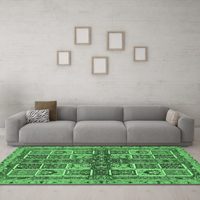 Machine Washable Abstract Emerald Green Modern Area Rugs in a Living Room,, wshabs629emgrn