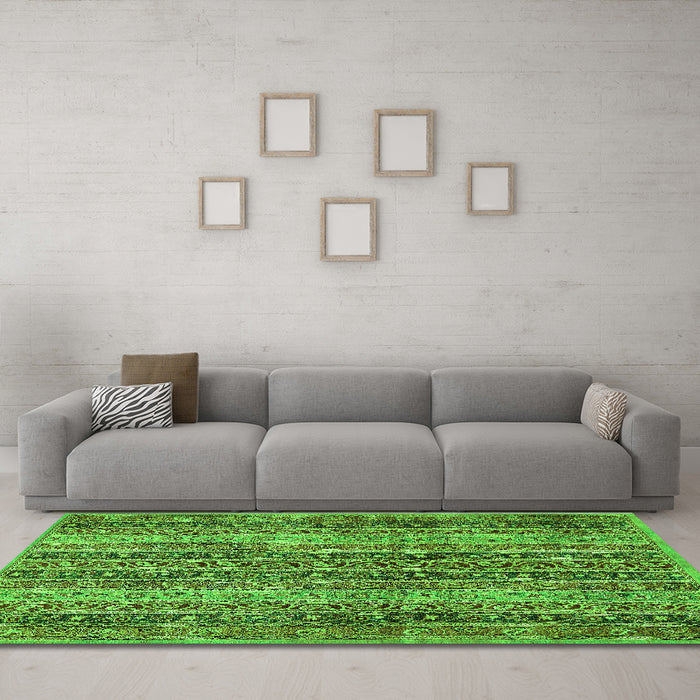 Machine Washable Abstract Green Modern Area Rugs in a Living Room,, wshabs639grn