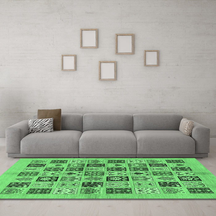 Machine Washable Oriental Emerald Green Modern Area Rugs in a Living Room,, wshabs644emgrn
