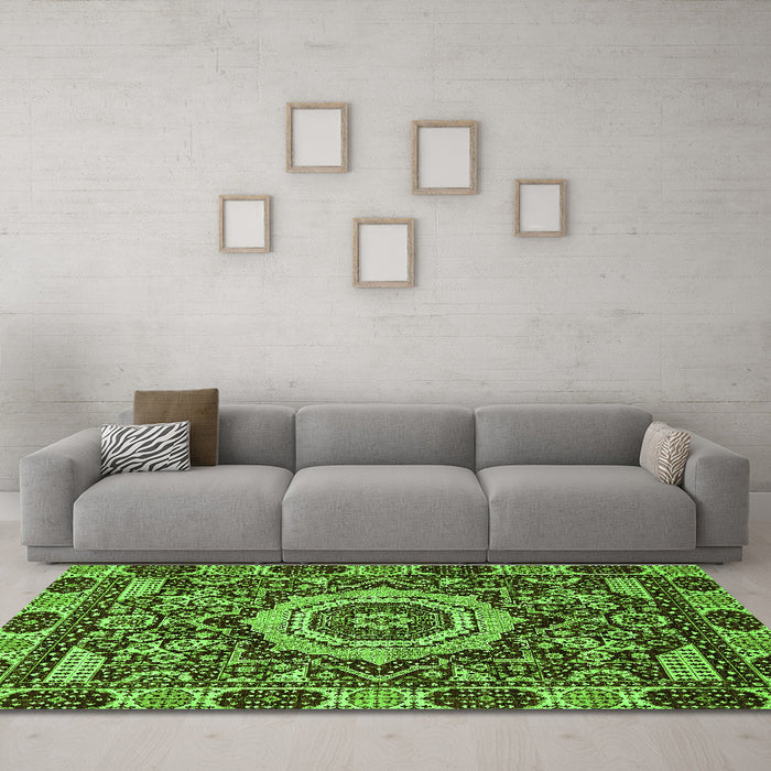 Machine Washable Abstract Green Modern Area Rugs in a Living Room,, wshabs651grn