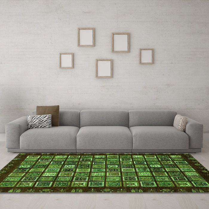 Machine Washable Abstract Green Modern Area Rugs in a Living Room,, wshabs654grn