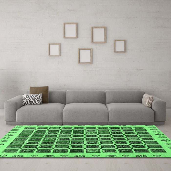 Machine Washable Abstract Emerald Green Modern Area Rugs in a Living Room,, wshabs657emgrn
