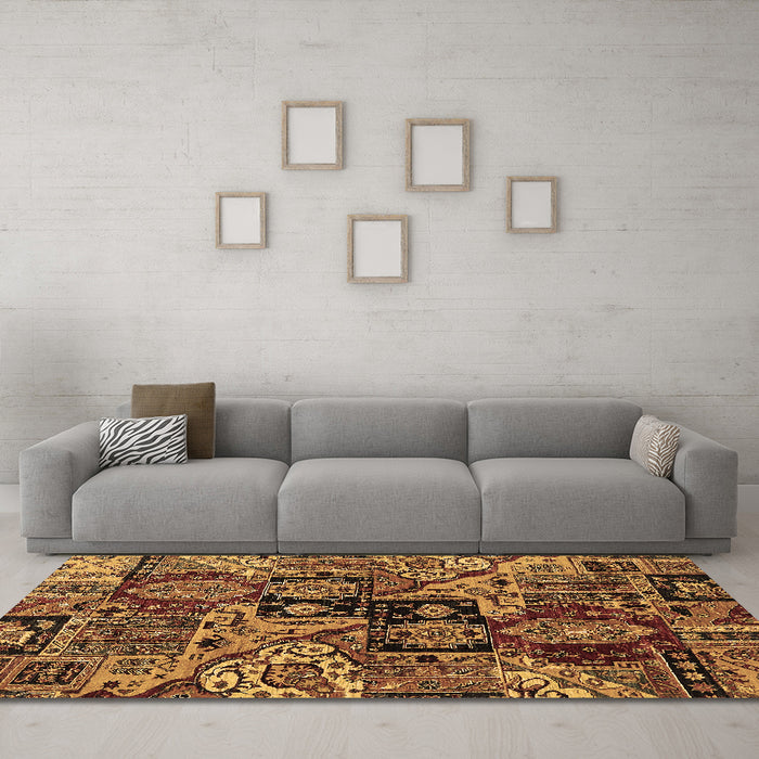 Machine Washable Abstract Brown Modern Rug in a Living Room,, wshabs660brn