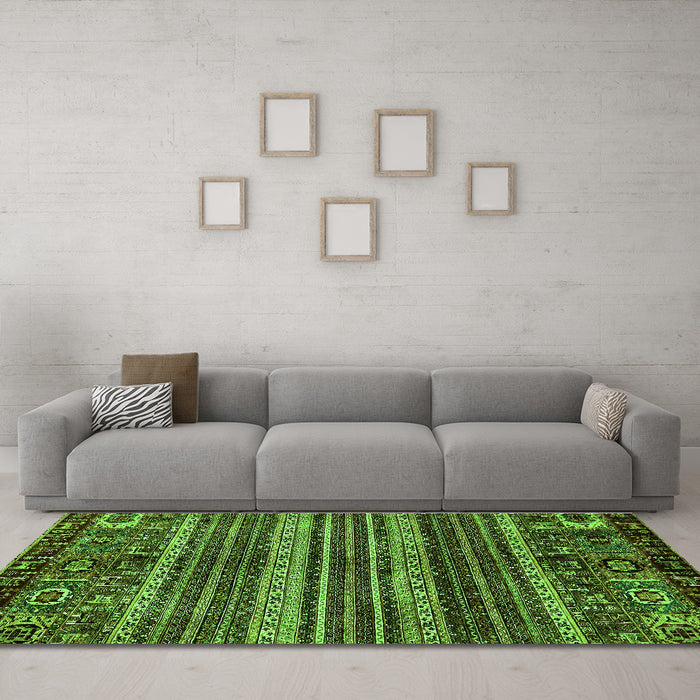 Machine Washable Abstract Green Modern Area Rugs in a Living Room,, wshabs665grn