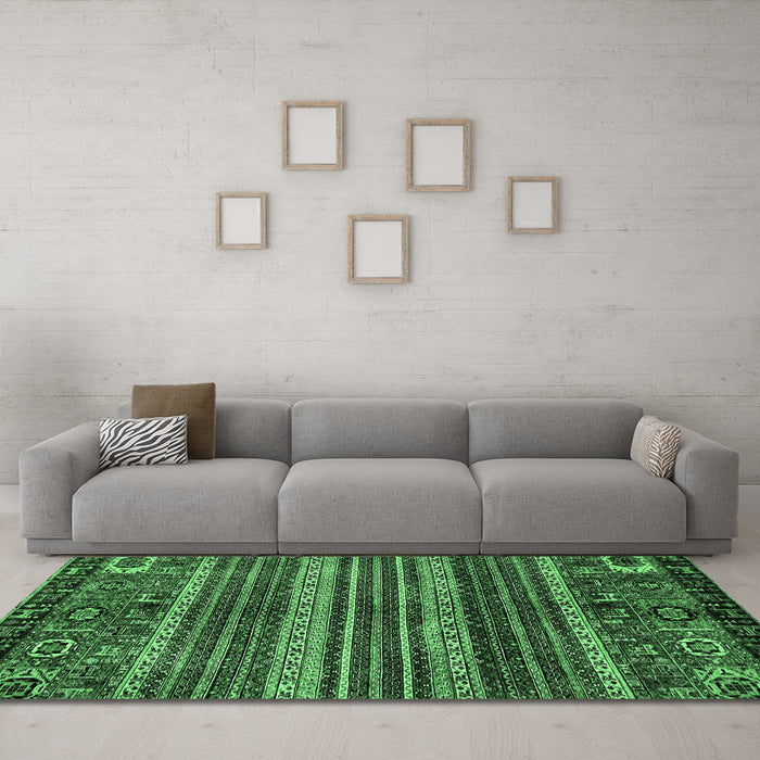 Machine Washable Abstract Emerald Green Modern Area Rugs in a Living Room,, wshabs665emgrn