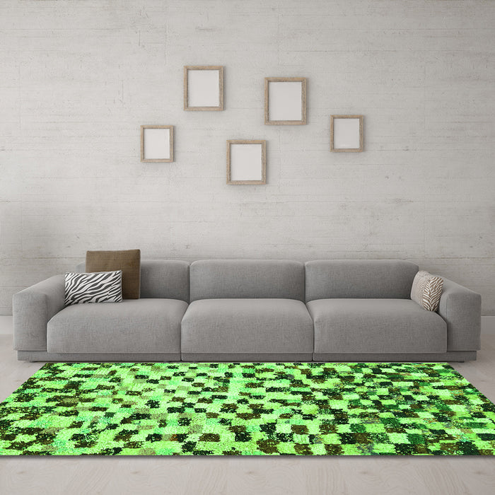 Machine Washable Abstract Green Modern Area Rugs in a Living Room,, wshabs669grn