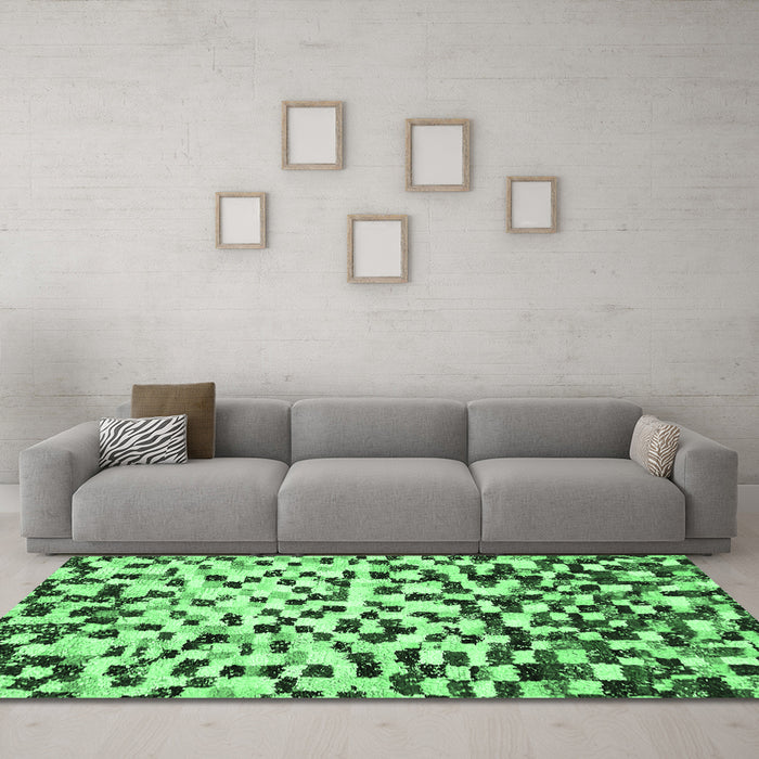 Machine Washable Abstract Emerald Green Modern Area Rugs in a Living Room,, wshabs669emgrn