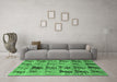 Machine Washable Animal Emerald Green Traditional Area Rugs in a Living Room,, wshabs673emgrn