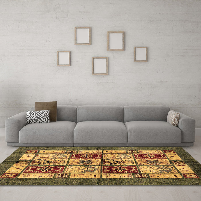 Machine Washable Abstract Brown Modern Rug in a Living Room,, wshabs675brn