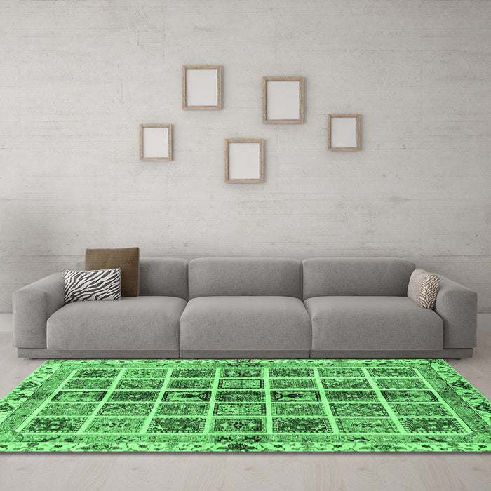 Machine Washable Abstract Emerald Green Modern Area Rugs in a Living Room,, wshabs686emgrn