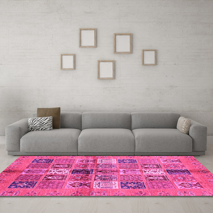 Machine Washable Abstract Pink Modern Rug in a Living Room, wshabs690pnk